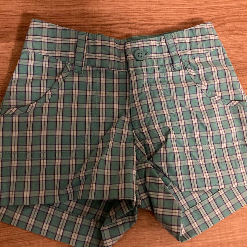 Columbia Green Plaid Polyester Blend Shorts XXS 4-5 G Omni Shade Skin Protection